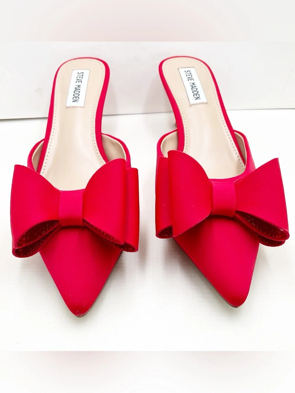 🆕{Steve Madden} Method Red Pointed-Toe Bow Mules - Picture 8 of 16